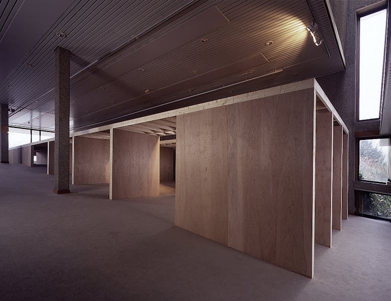 Tafel-landschap. Installatie in DeSingel, 1996-1997 | © Reiner Lautwein