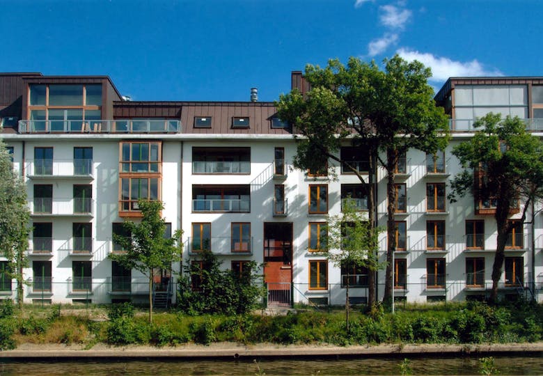 Stedenbouwkundige ontwikkeling Leieboorden in Kortrijk, 1990