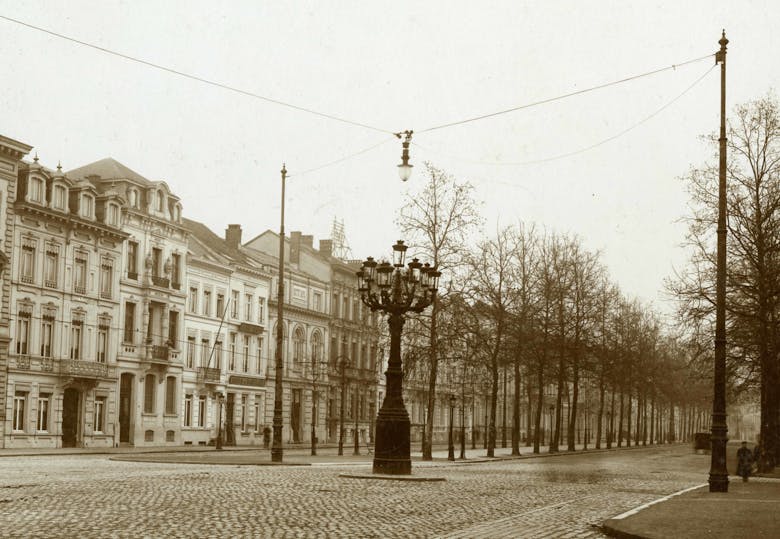 Straatverlichting aan de Leien in Antwerpen, begin 20ste eeuw