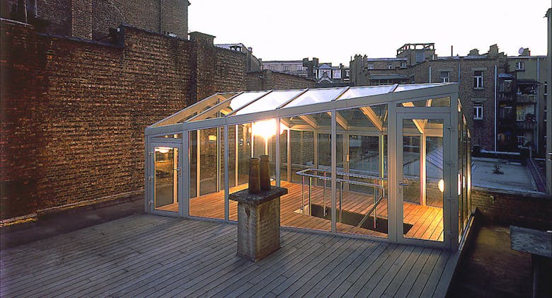 Glass greenhouse on a rooftop in Brussels, 1998-2000 | © Reiner Lautwein
