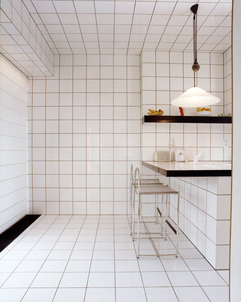 Keuken in appartement in Sint-Pieters-Leeuw, 1981
