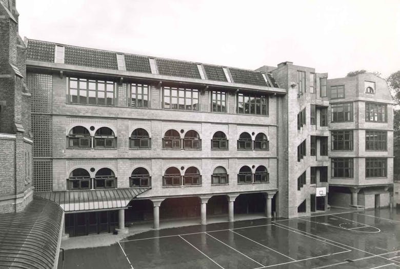 bOb Van Reeth, uitbreiding Onze-Lieve-Vrouwecollege in Antwerpen, 1973-1976