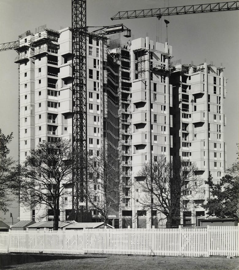 Jul De Roover en Guy Nolf, sociale woningbouw Silvertop in Antwerpen, einde jaren 1960