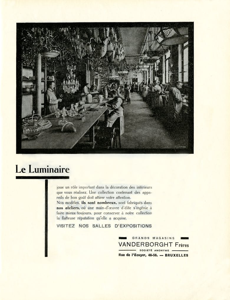 Losbladige advertentie met een blik op het atelier van de Brusselse firma Vanderborght Frères, 1928