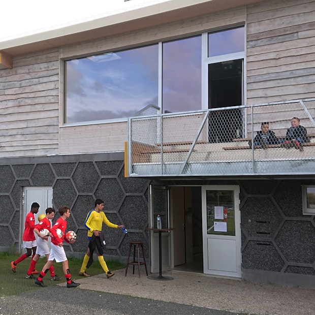 Sporthaven and Ziggy, Mortsel by Import Export Architecture © Tim Van Verdegem