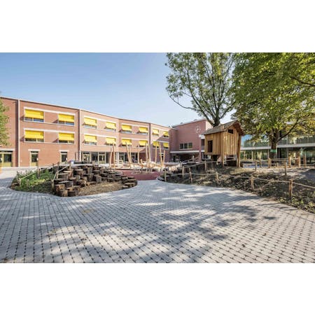 BULK architecten, Kleuter- en basisschool Het Vliegertje, Deurne © Nick Claeskens