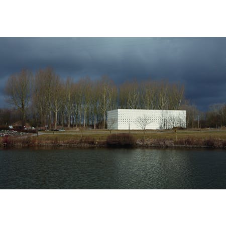 Crematorium Sint-Niklaas, Claus en Kaan Architecten, © Stijn Bollaert