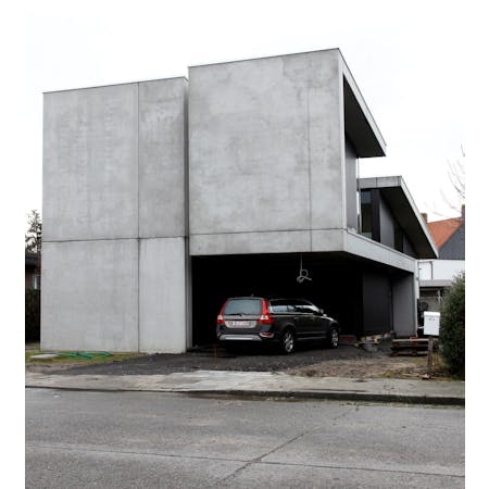 Nieuwbouw alleenstaande woning in beton, architectenbureau Kris Vandecasteele, Oostende © Liesbet Goudenhooft