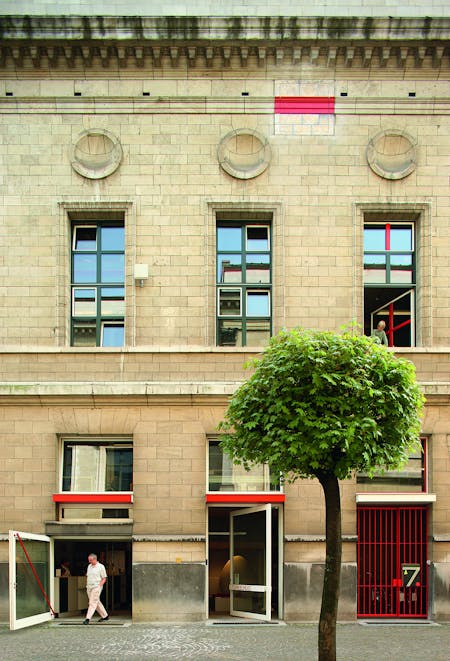 Schermenhuis Bourla - theatre company offices, Antwerp, architecten de vylder vinck taillieu © Ilse Liekens