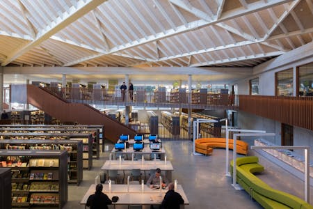 Stadsbibliotheek, Waregem, Robbrecht en Daem architecten i.s.m. Goedefroo + Goedefroo architecten © Filip Dujardin