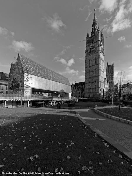 Stadshal en Centrumpleinen, Gent - rdvh - Foto Marc De Blieck © Robbrecht & Daem architects