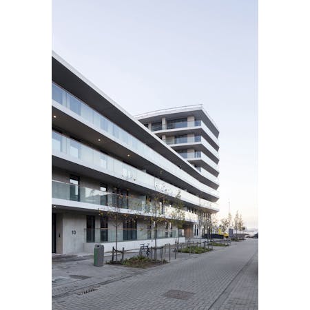 STYFHALS architecten i.s.m. Baumschlager Eberle Architekten, Groepswoningen Nieuw Zuid, Antwerpen © Luca Beel