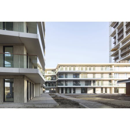 STYFHALS architecten i.s.m. Baumschlager Eberle Architekten, Groepswoningen Nieuw Zuid, Antwerpen © Luca Beel